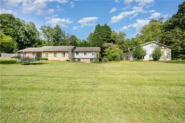 $375,000 | 490 Addington Drive, Toccoa, GA 30577