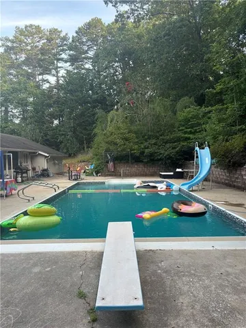 $375,000 | 490 Addington Drive, Toccoa, GA 30577