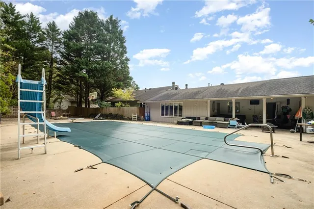 $375,000 | 490 Addington Drive, Toccoa, GA 30577