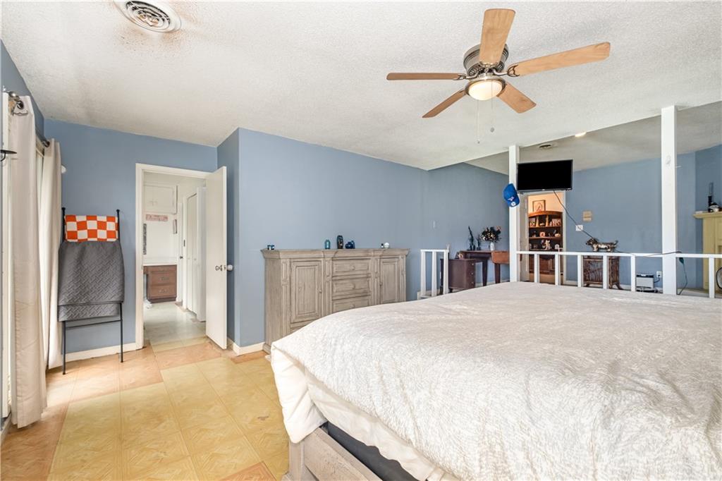 490 Addington Drive Toccoa, GA 30577 - Photo 10 of 66