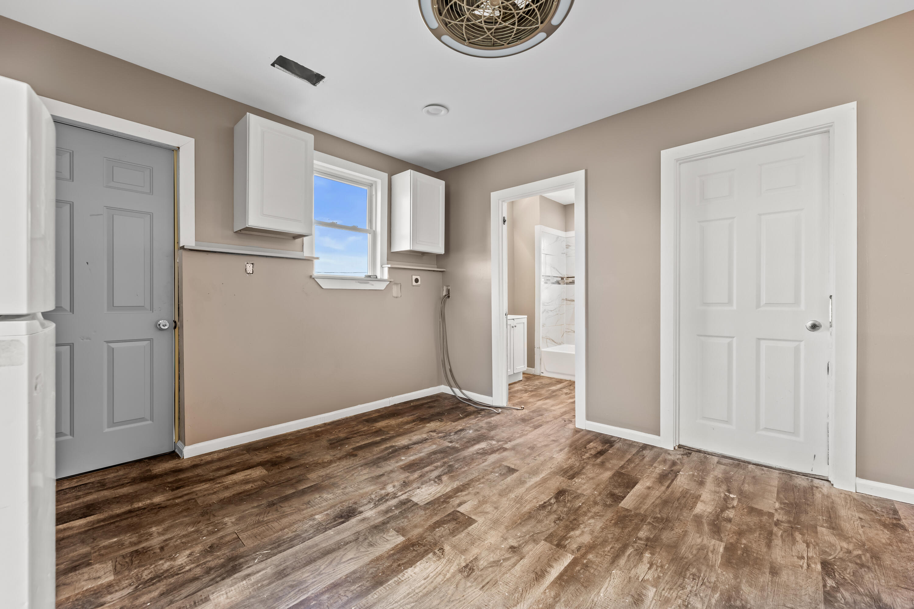 446 North 28th Street, Unit 448 Milwaukee, WI 53208 - Photo 12 of 25 IMG_2164