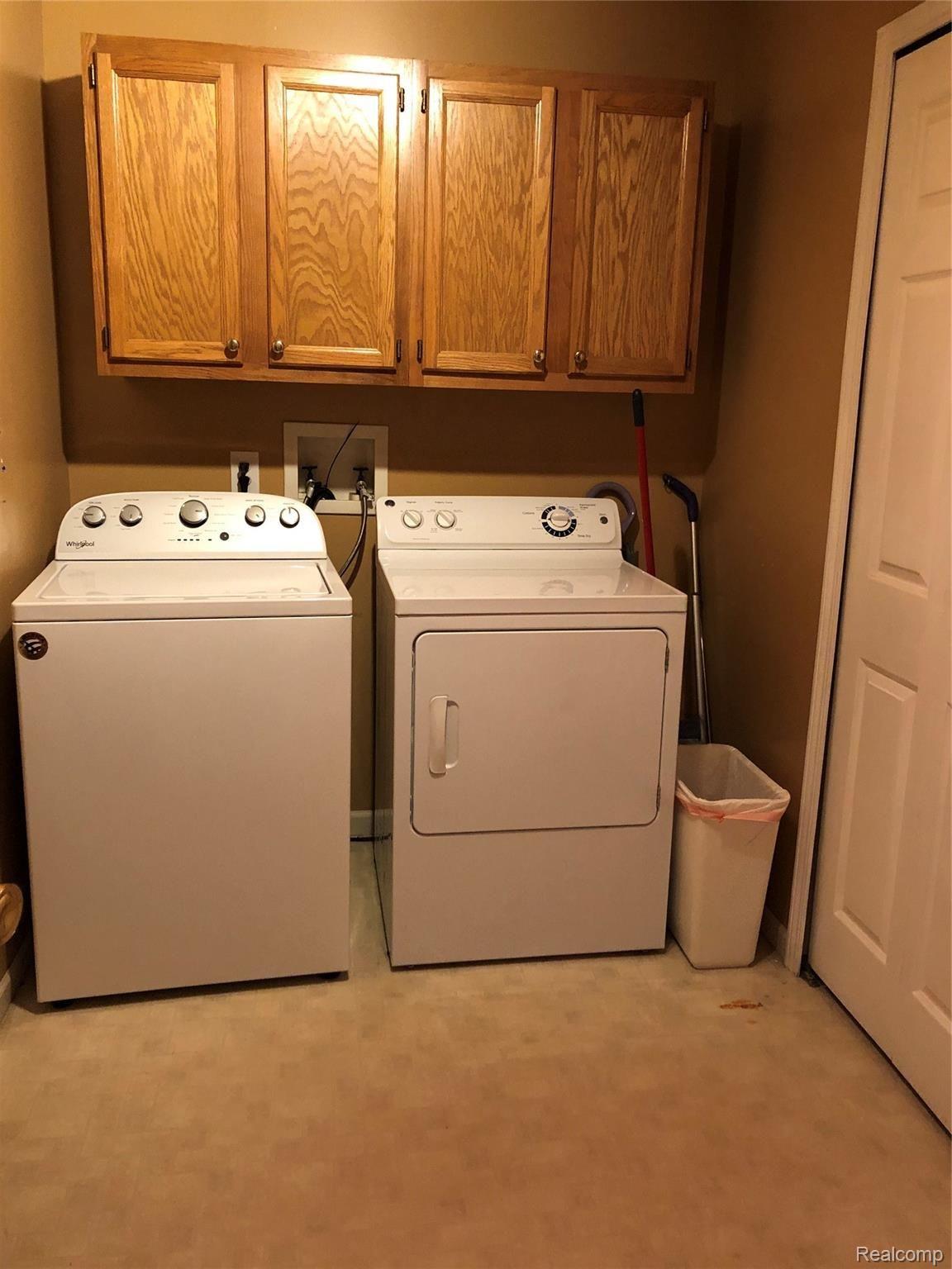 8286 Chilson Road Pinckney, MI 48169 - Photo 14 of 24 LAUNDRY.JPG