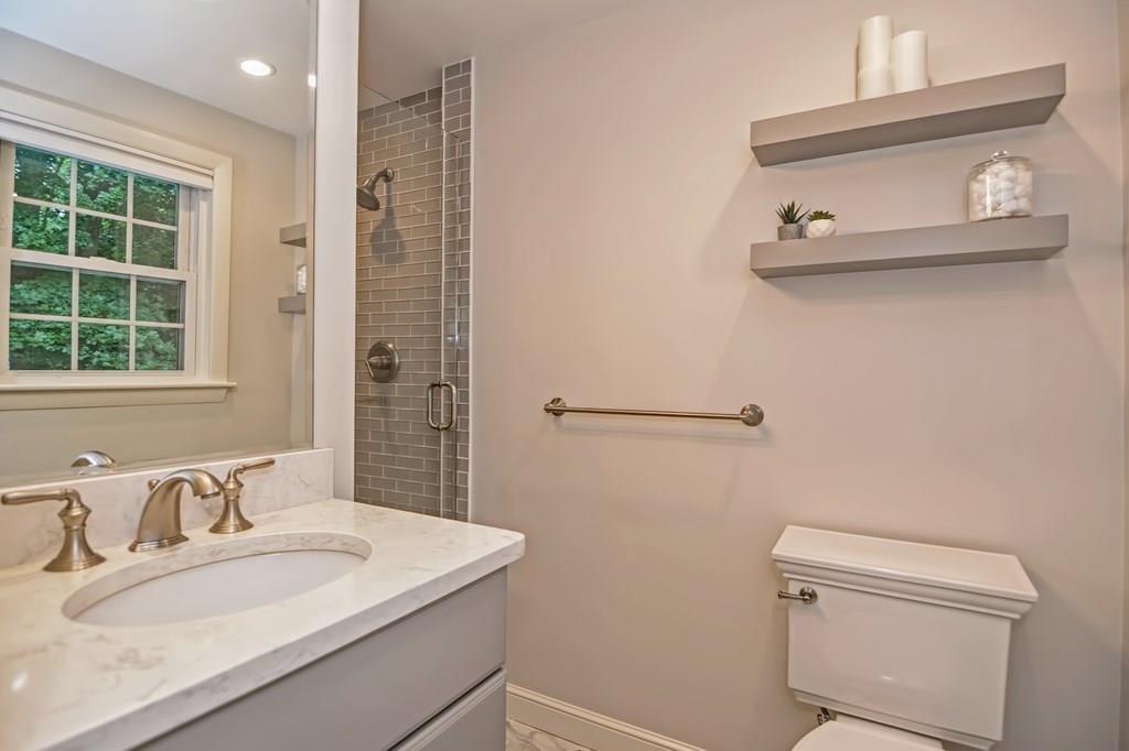 11 Adrienne Road Walpole, MA 02032 - Photo 15 of 36 Gallery Image 15