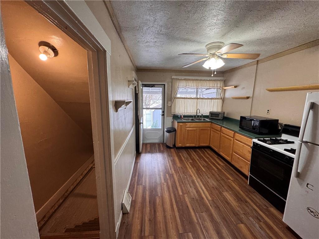 45 Riverside Court Pittsburgh, PA 15238 - Photo 9 of 16 Gallery Image 9