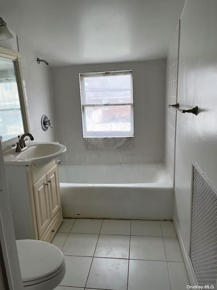 26 Purdue Road Glen Cove, NY 11542 - Photo 10 of 17 Second floor bathroom