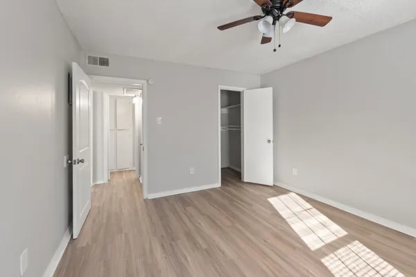 $975 | 1720 Wooten Park Drive, Unit 206, Austin, TX 78757