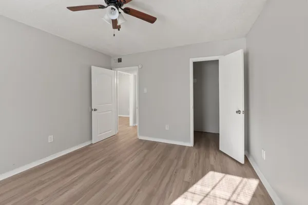 $975 | 1720 Wooten Park Drive, Unit 206, Austin, TX 78757