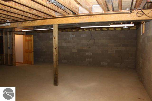 3714 Lund Road Southwest Fife Lake, MI 49633 - Photo 29 of 33 1743105-28.JPG