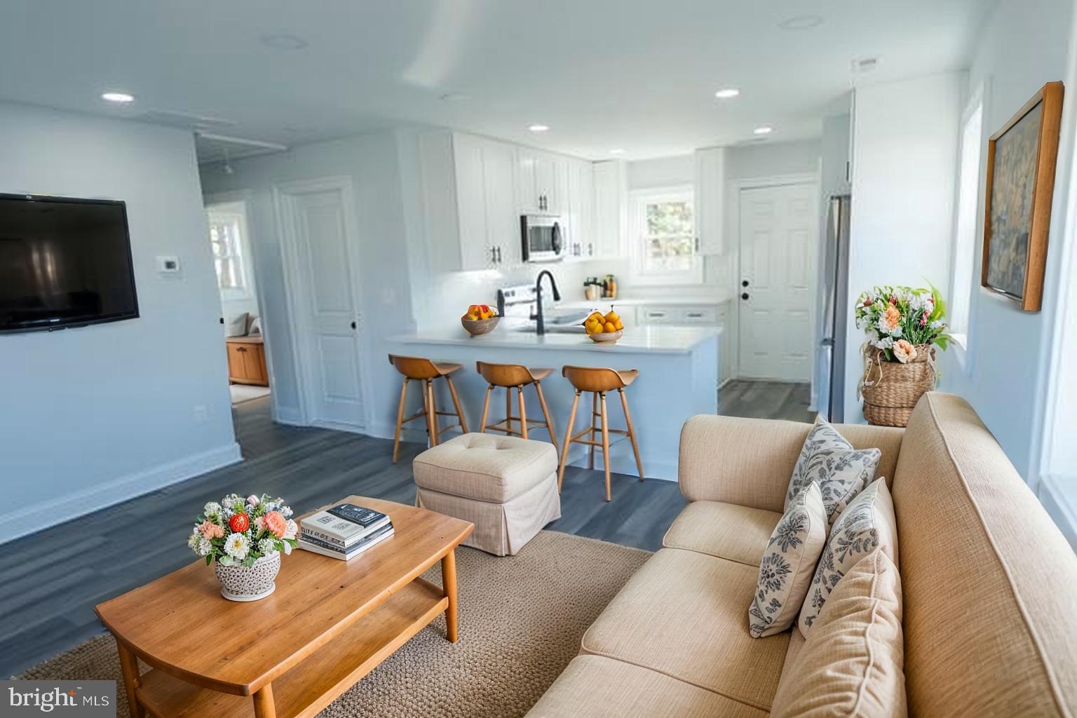 122 Roselawn Road Annapolis, MD 21403 - Photo 5 of 39 Gallery Image 5