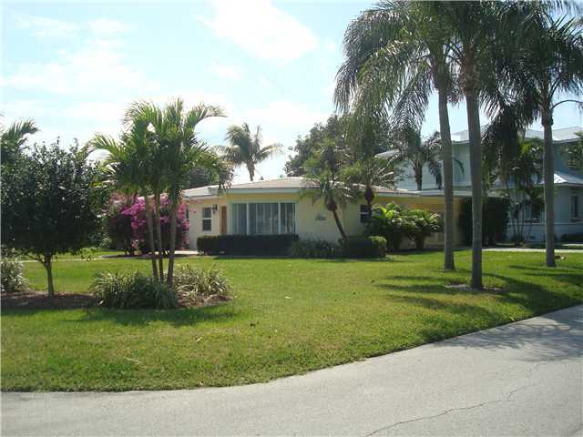595 Northeast Olive Way Boca Raton, FL 33432 - Photo 1 of 10 Primary Photo