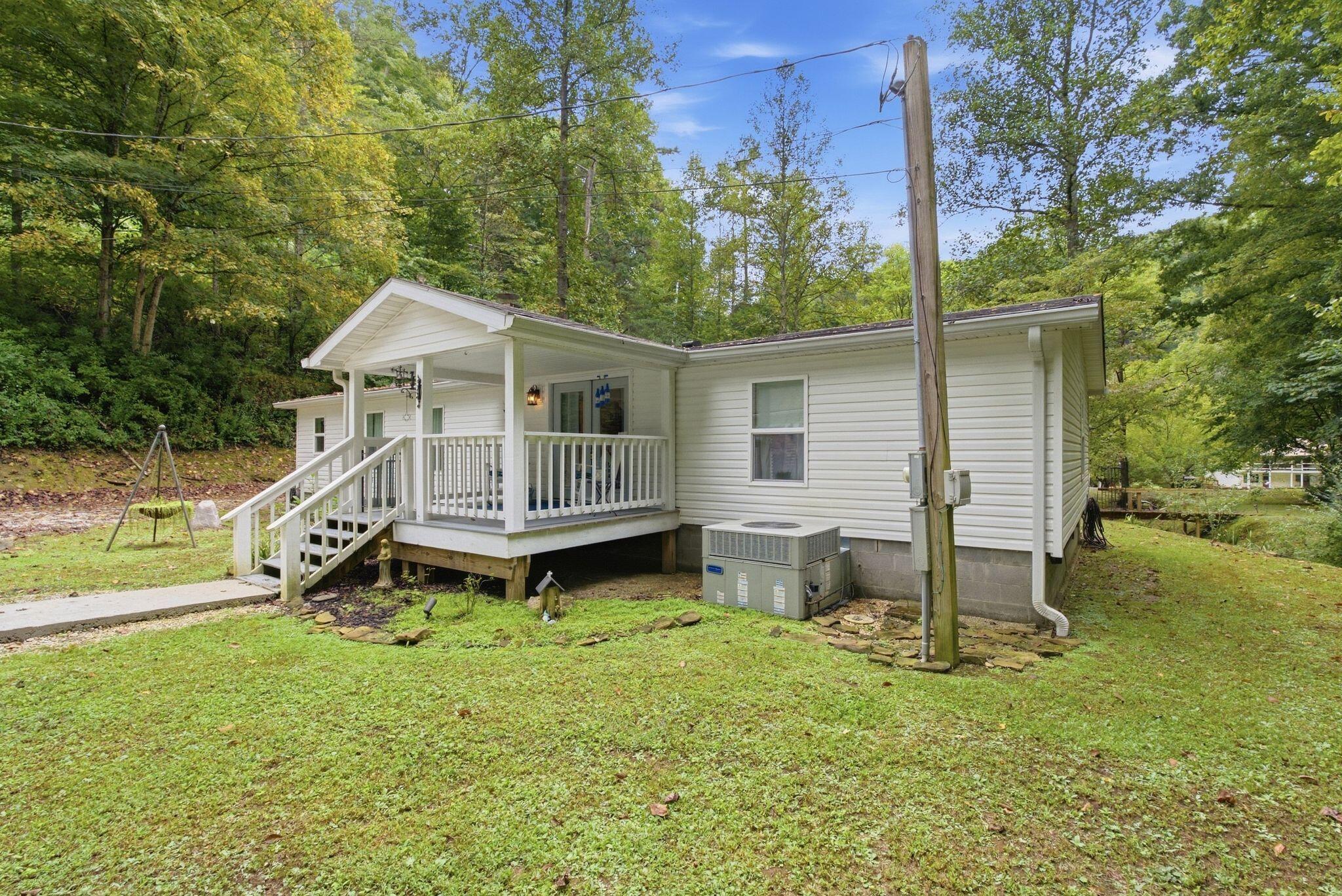 5564 Right Fork Of Maces Creek Road Viper, KY 41774 - Photo 35 of 54 46_dsc06042