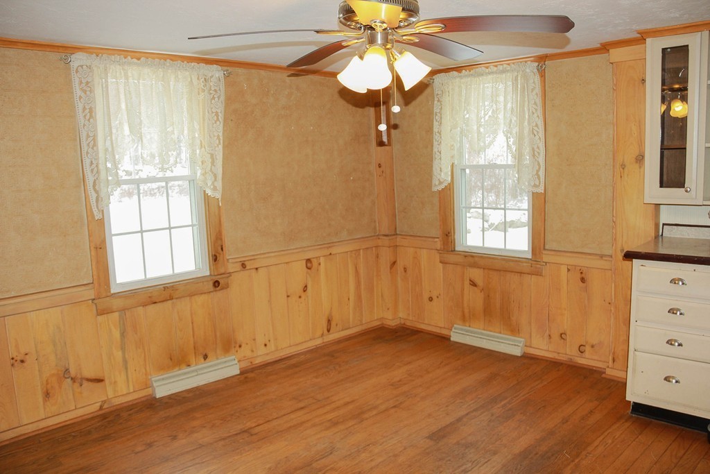88 Ramshorn Road Charlton, MA 01507 - Photo 12 of 19
