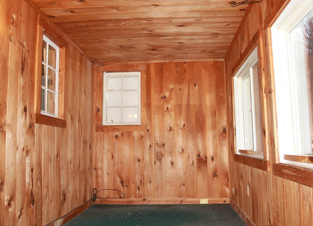 88 Ramshorn Road Charlton, MA 01507 - Photo 14 of 19