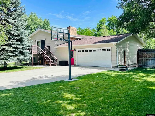 $387,500 | 1542 Cloud Peak Drive, Worland, WY 82401
