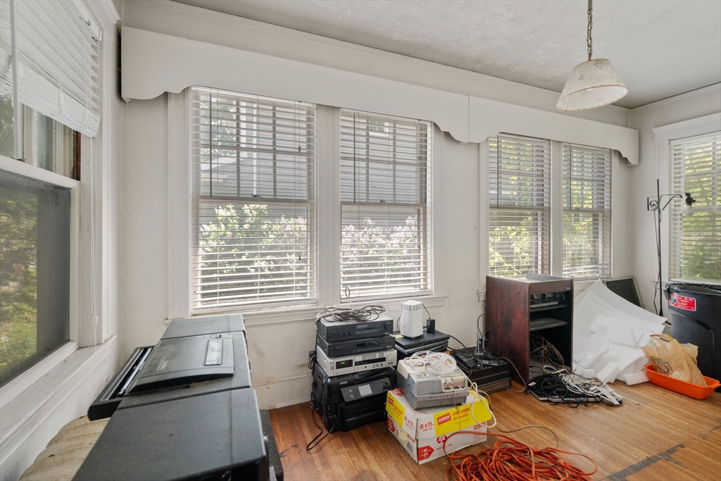 282 Marrett Road Lexington, MA 02421 - Photo 5 of 18 Gallery Image 5