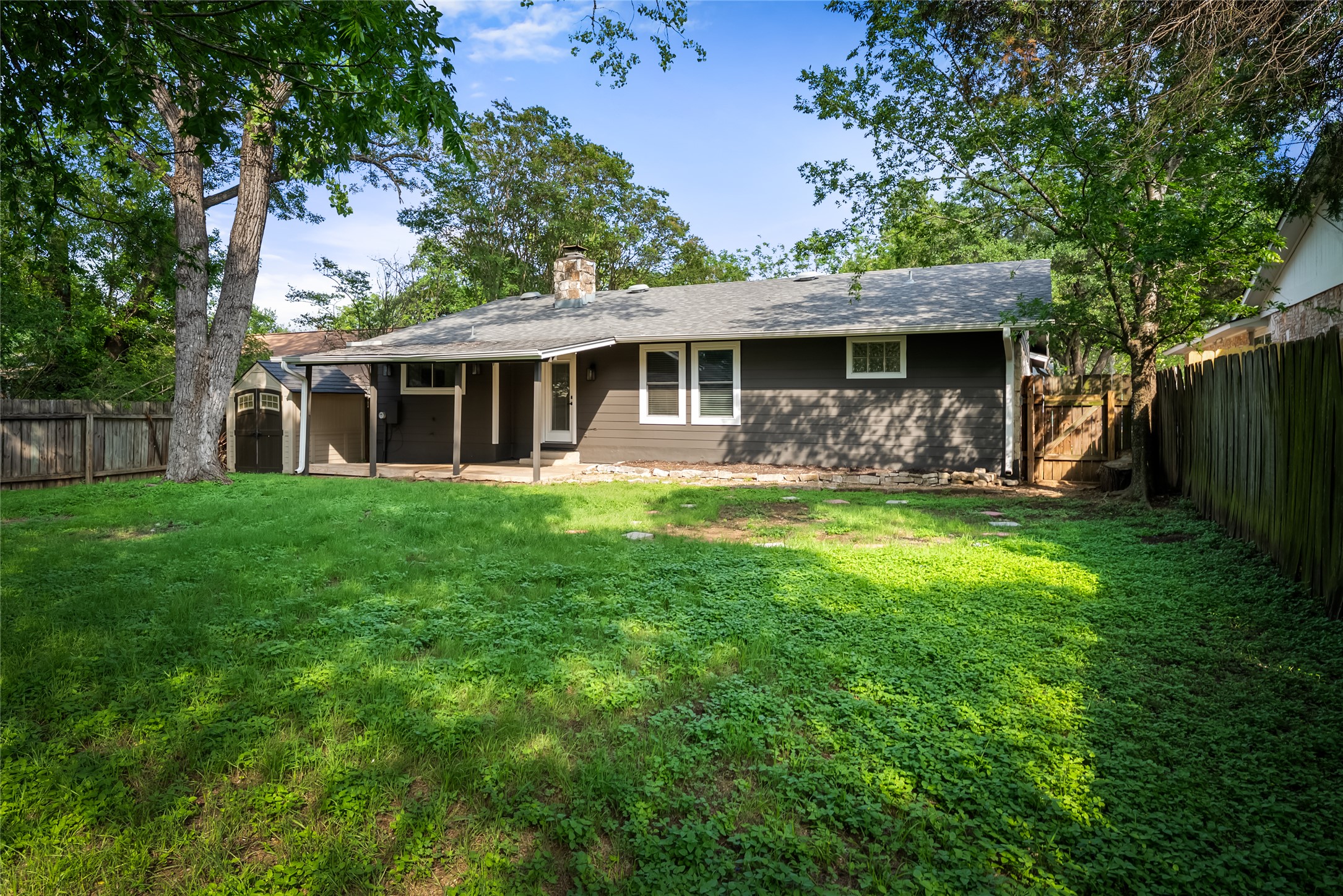8306 Seminary Ridge Drive Austin, TX 78745 - Photo 18 of 27