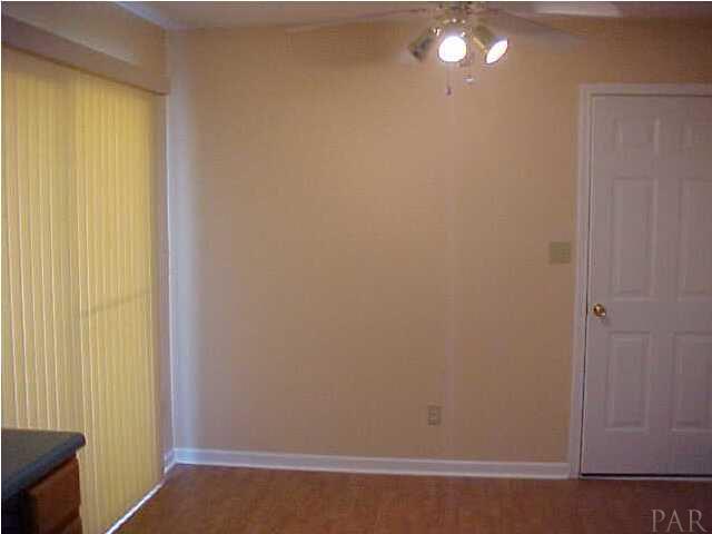 5275 Sewell Road Milton, FL 32570 - Photo 3 of 10 Dinette