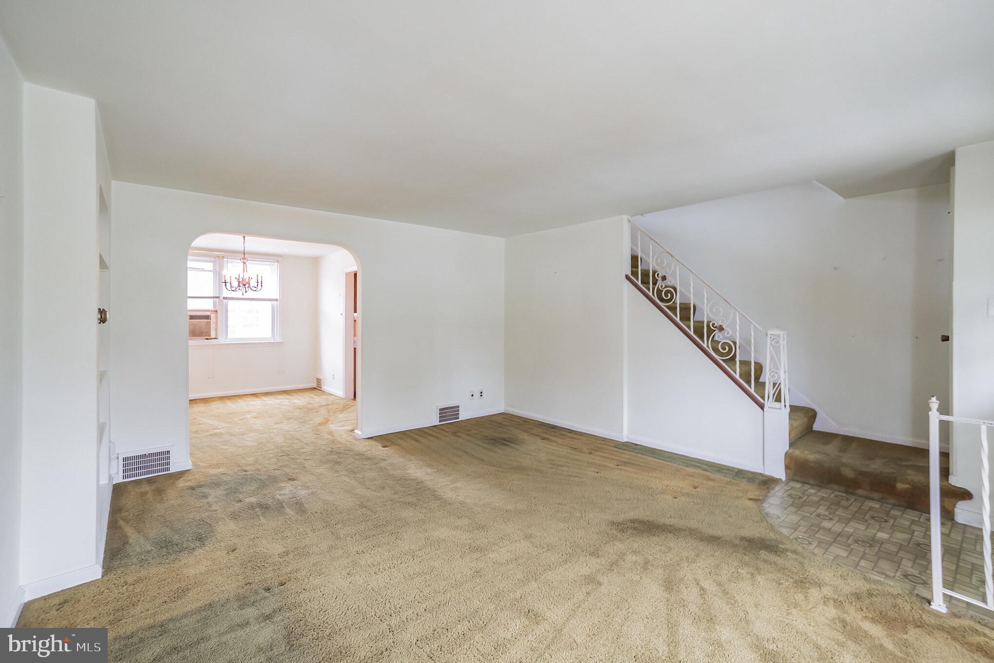7259 Glenthorne Road Upper Darby, PA 19082 - Photo 3 of 14 Entrance