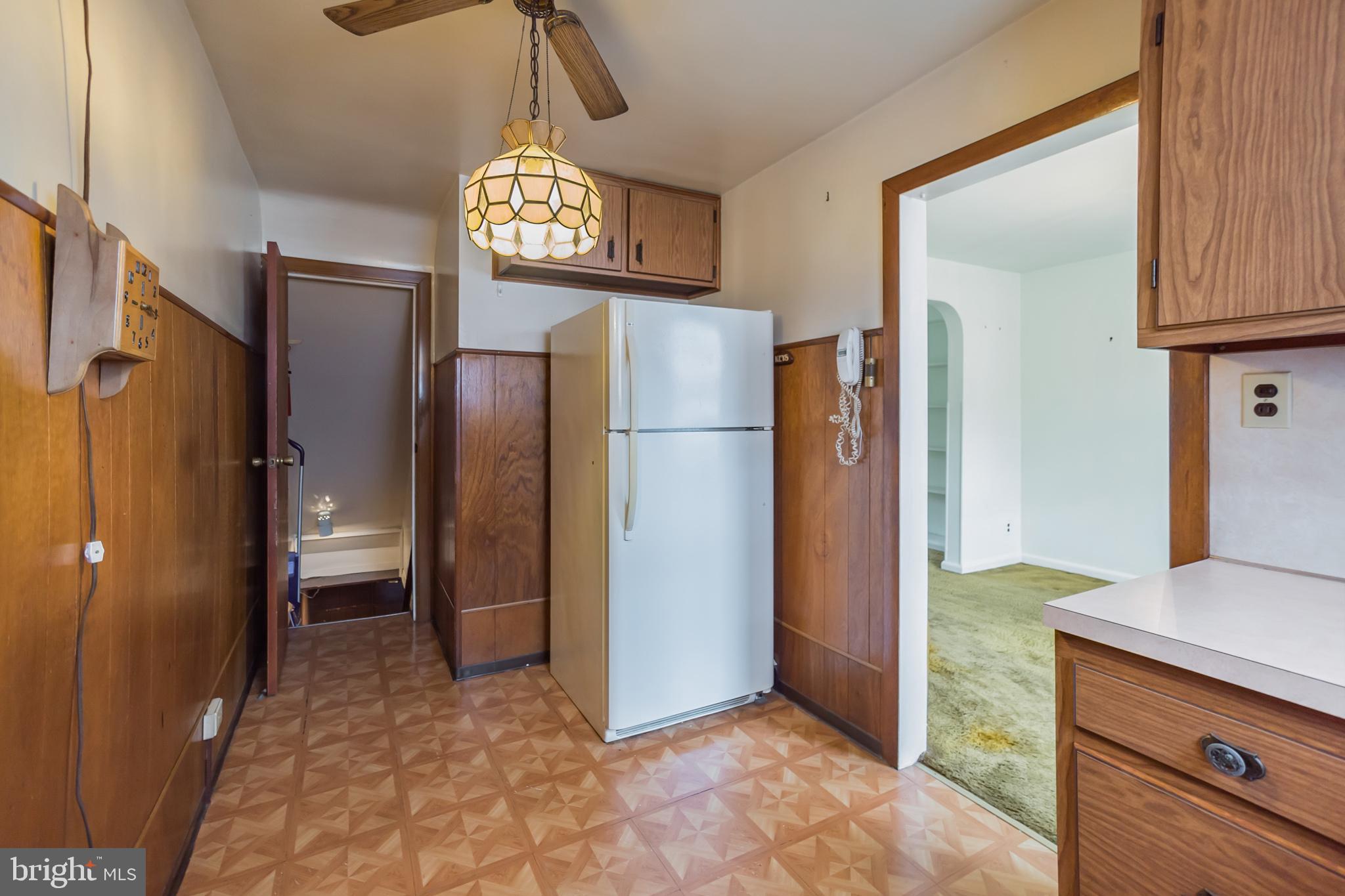 7259 Glenthorne Road Upper Darby, PA 19082 - Photo 8 of 14 Kitchen to Basement