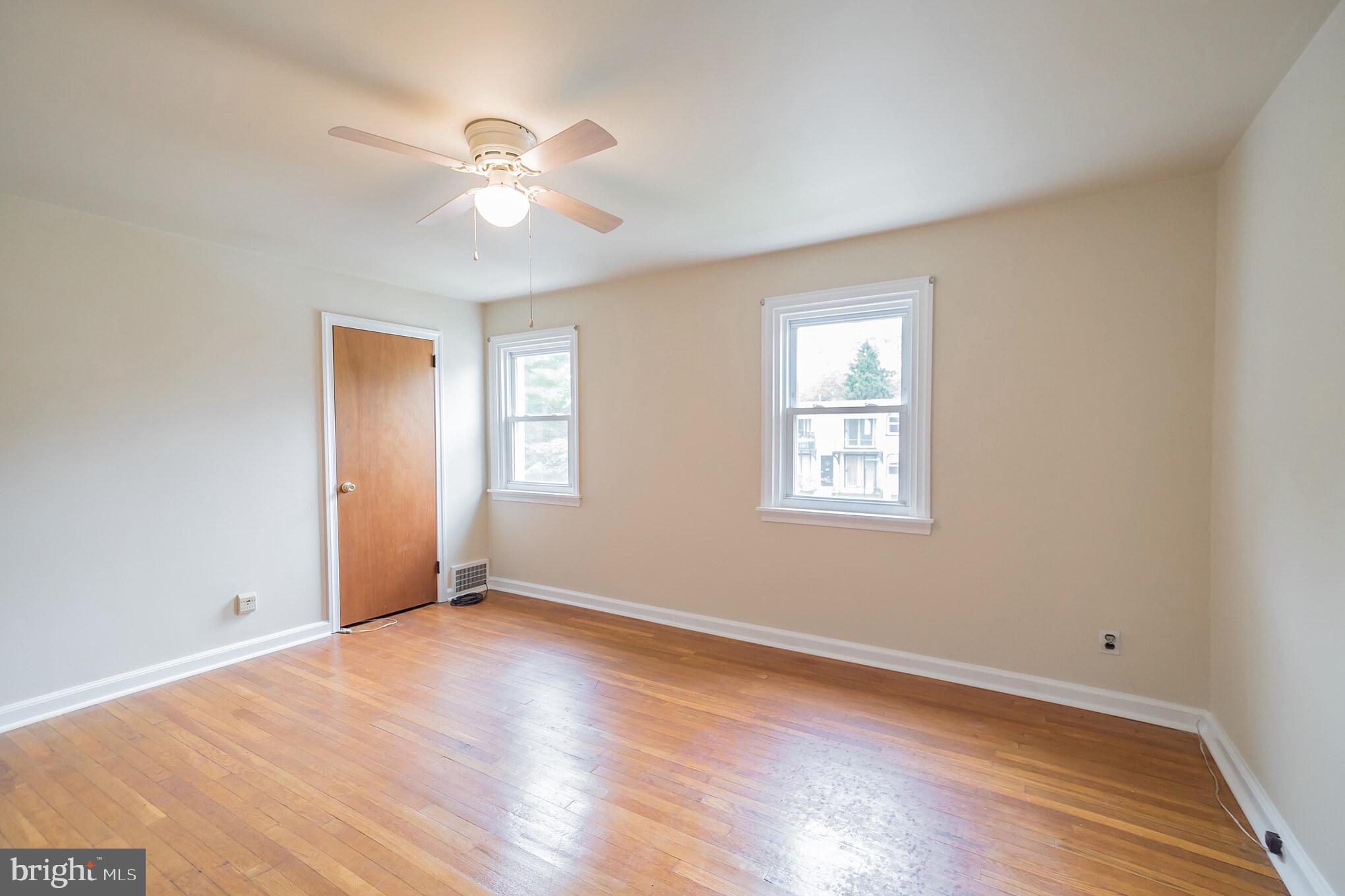 7259 Glenthorne Road Upper Darby, PA 19082 - Photo 9 of 14 Bedroom Main