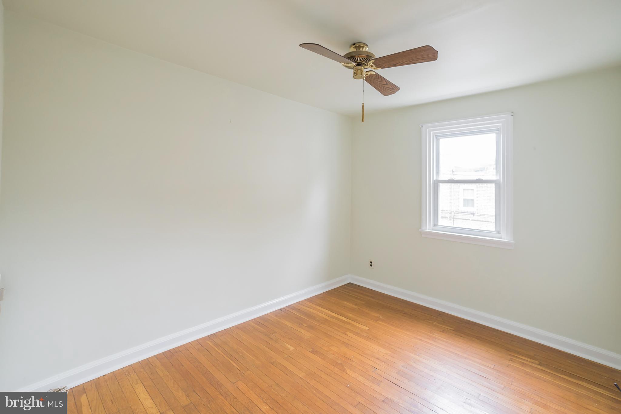 7259 Glenthorne Road Upper Darby, PA 19082 - Photo 10 of 14 Bedroom 2