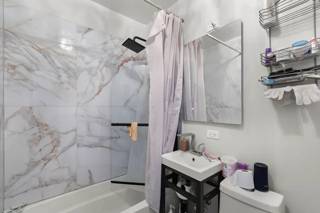 $450,000 | 8942 South Baltimore Avenue, Chicago, IL 60617