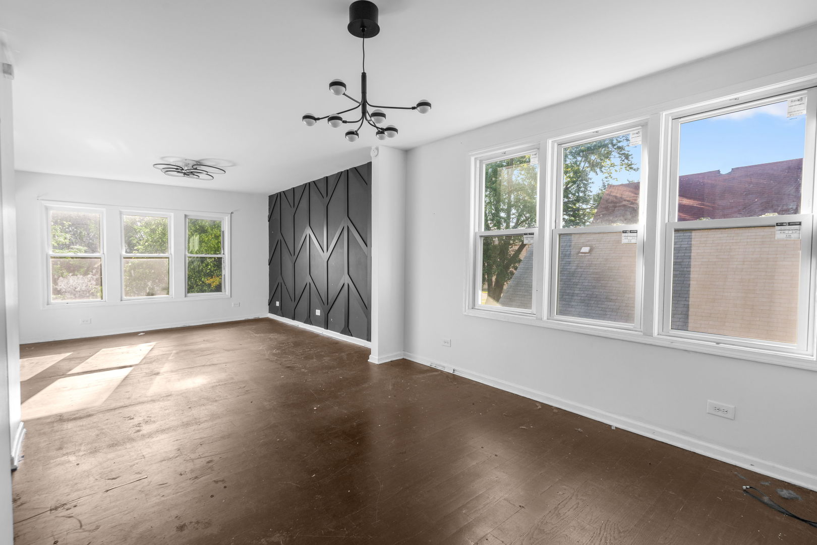 8942 South Baltimore Avenue Chicago, IL 60617 - Photo 4 of 17