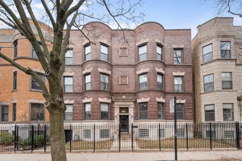 $359,000 | 4348 North Kenmore Avenue, Unit 1N, Chicago, IL 60613