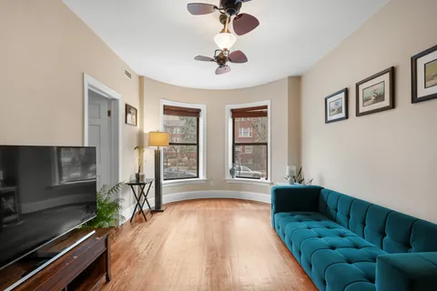 $359,000 | 4348 North Kenmore Avenue, Unit 1N, Chicago, IL 60613