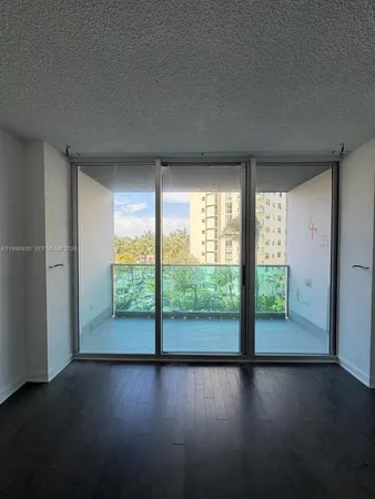 $2,400 | 4001 South Ocean Drive, Unit 4H, Hollywood, FL 33019