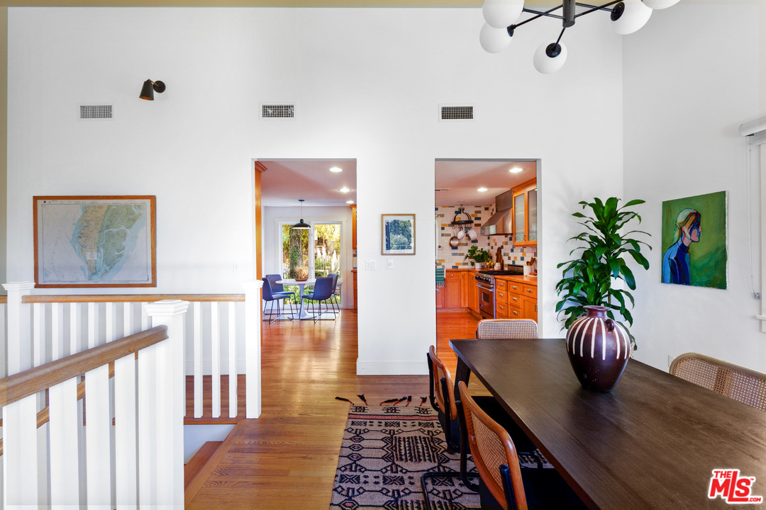 407 Cherry Drive Pasadena, CA 91105 - Photo 13 of 41