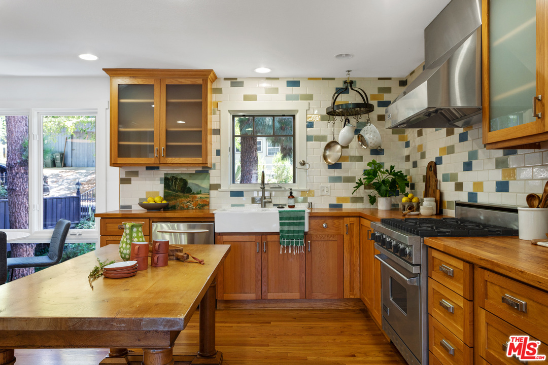 407 Cherry Drive Pasadena, CA 91105 - Photo 14 of 41