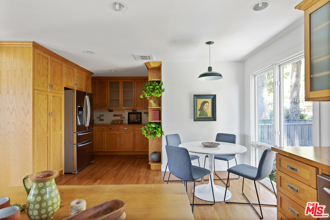 407 Cherry Drive Pasadena, CA 91105 - Photo 17 of 41