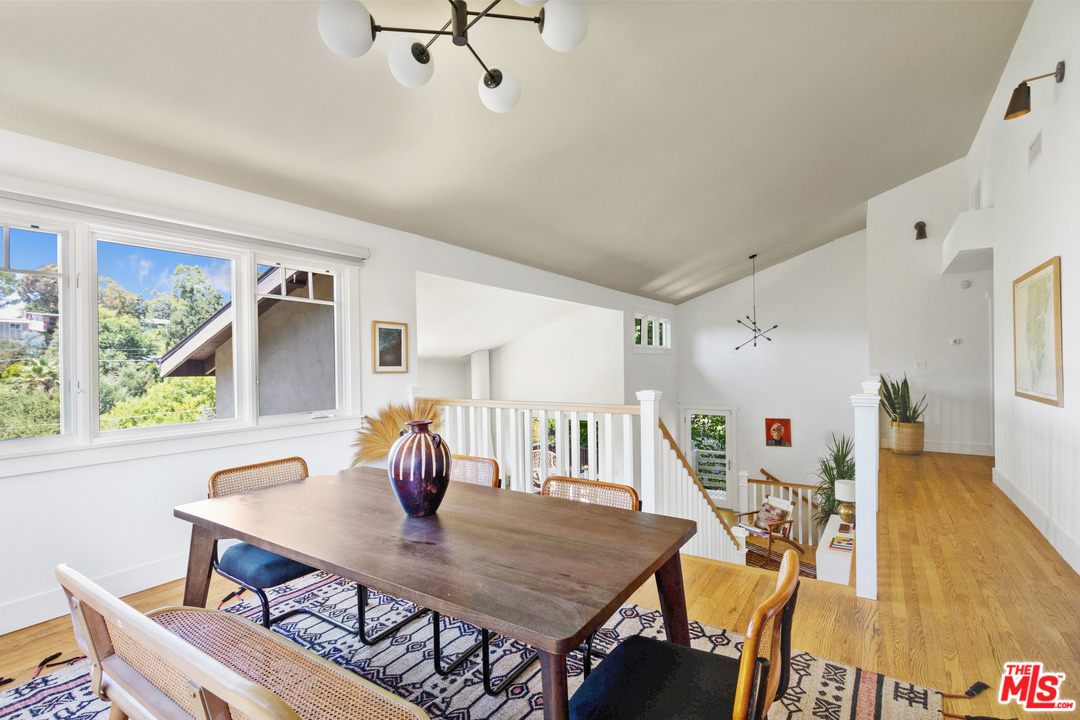 407 Cherry Drive Pasadena, CA 91105 - Photo 18 of 41