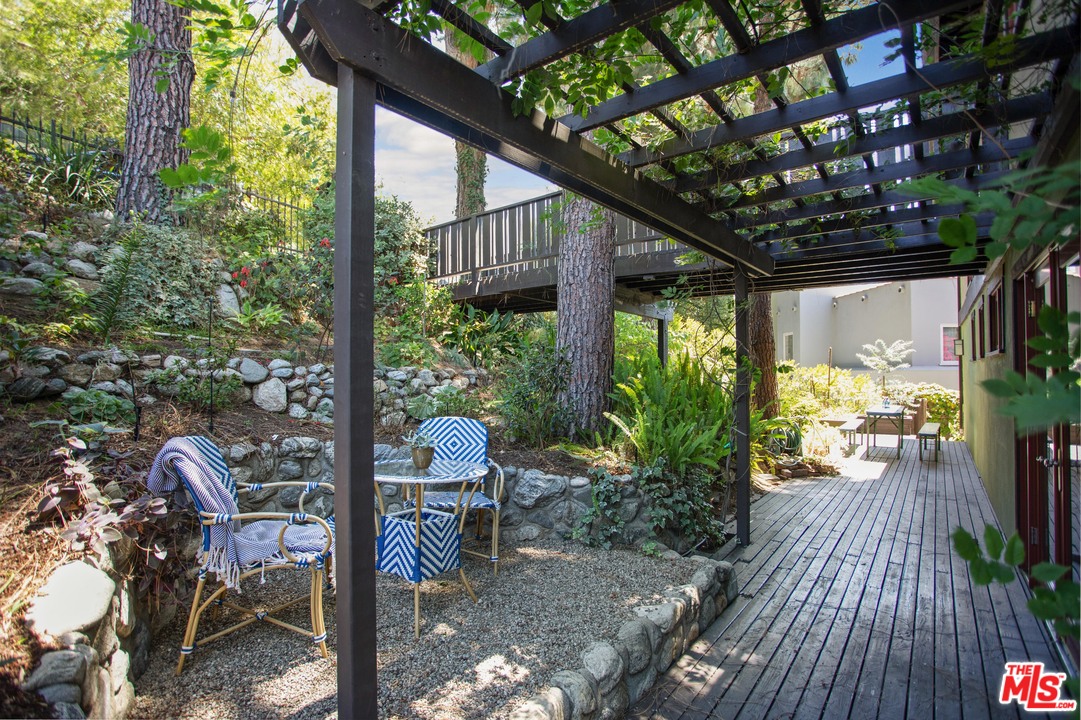 407 Cherry Drive Pasadena, CA 91105 - Photo 27 of 41