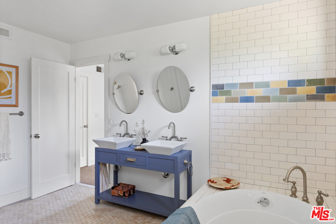 407 Cherry Drive Pasadena, CA 91105 - Photo 31 of 41