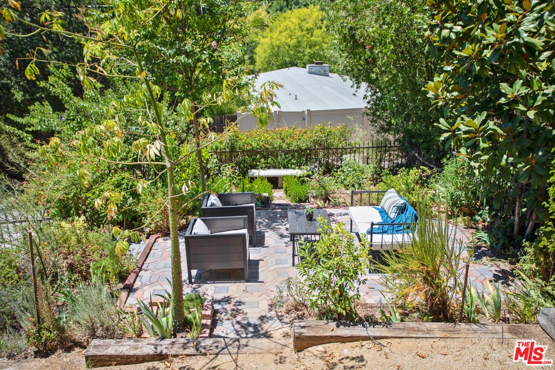 407 Cherry Drive Pasadena, CA 91105 - Photo 37 of 41