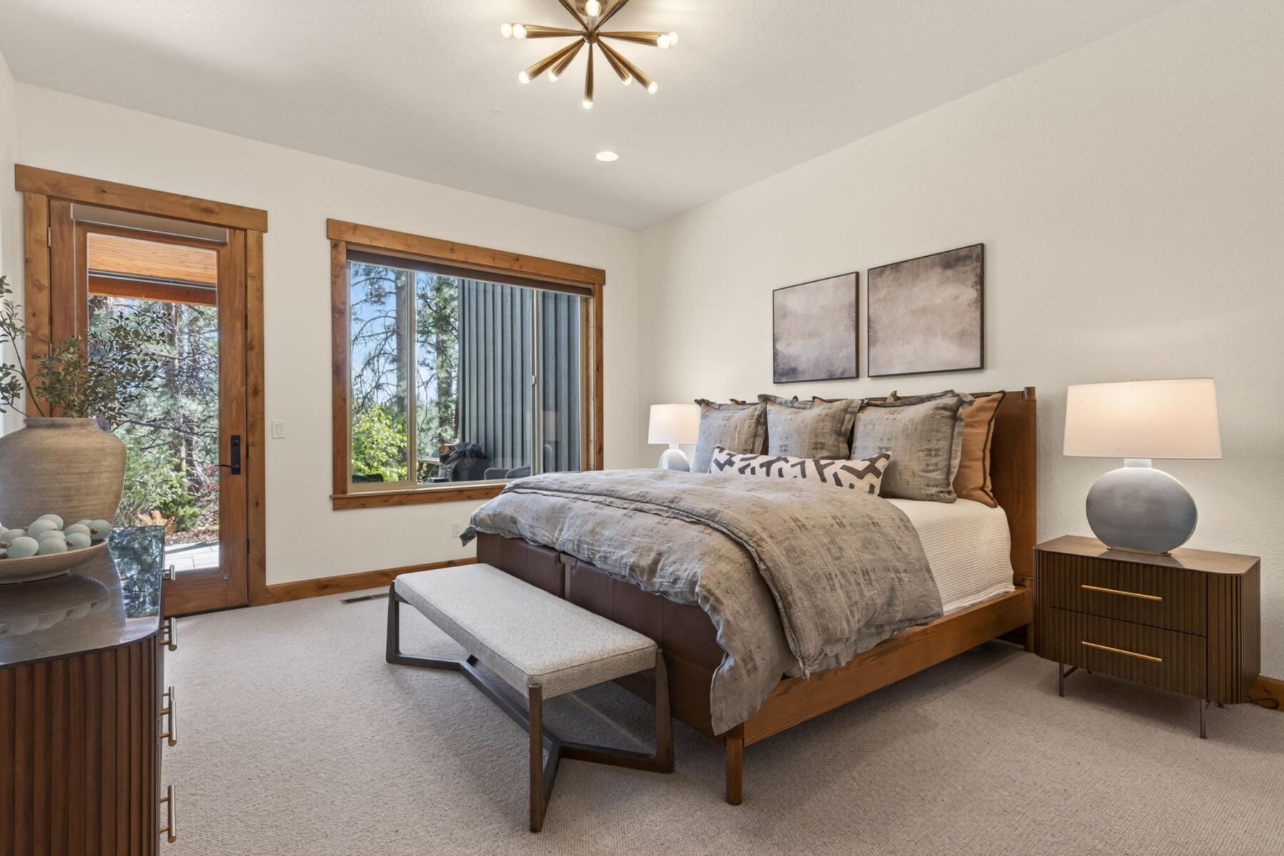 60420 Snap Shot Loop Bend, OR 97702 - Photo 5 of 51 Main Floor Private Primary Suite