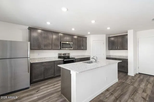 $359,900 | 1074 West Virginia Avenue, Florence, AZ 85132