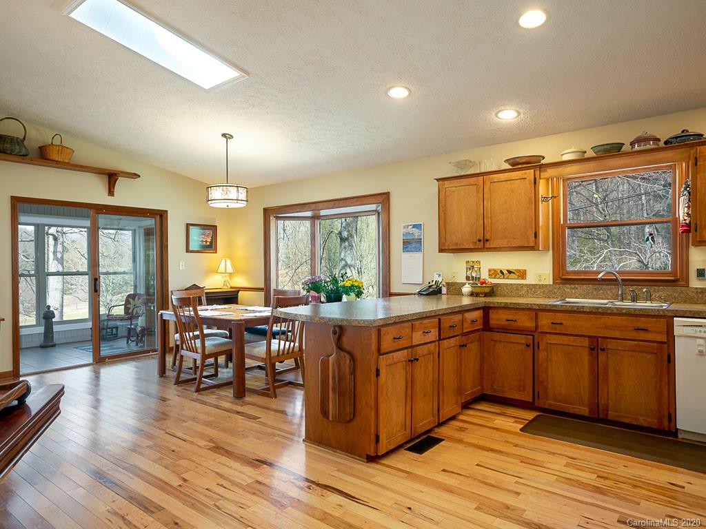 926 Ransom Silvers Road Burnsville, NC 28714 - Photo 13 of 41 Gallery Image 13
