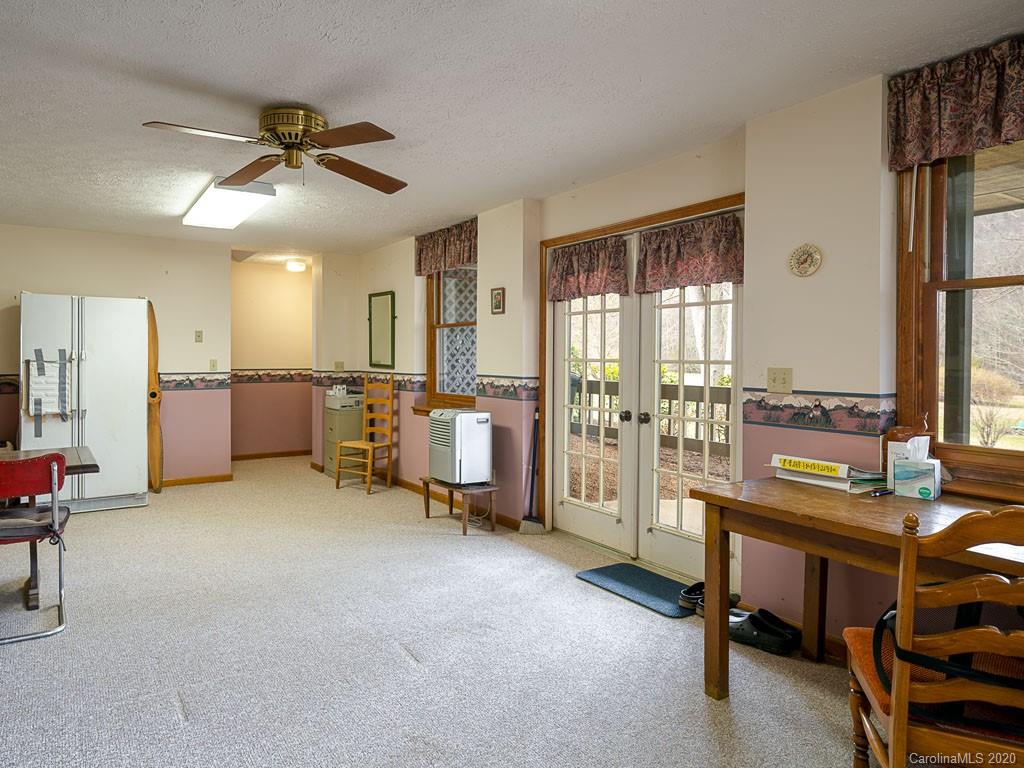 926 Ransom Silvers Road Burnsville, NC 28714 - Photo 23 of 41 Gallery Image 23