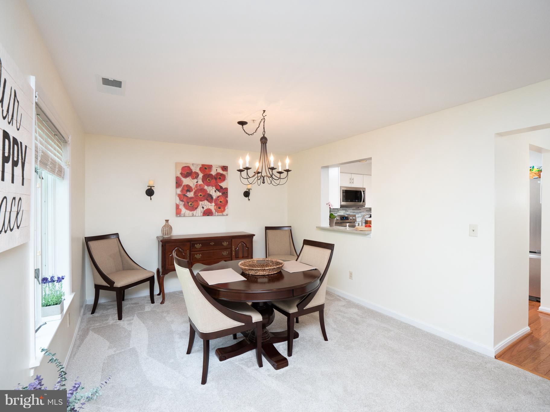 425 Pleasanton Road, Unit C22 Westminster, MD 21157 - Photo 8 of 29 Dining Room
