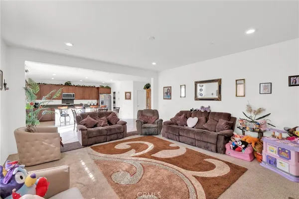 $749,985 | 15457 Red Pepper Place, Fontana, CA 92336