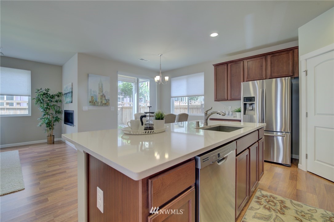 462 Southwest 111th Street Seattle, WA 98146 - Photo 18 of 37 Gallery Image 18