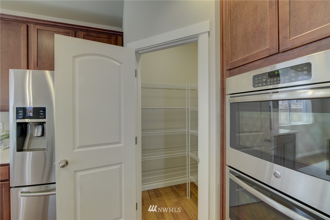 462 Southwest 111th Street Seattle, WA 98146 - Photo 19 of 37 Gallery Image 19