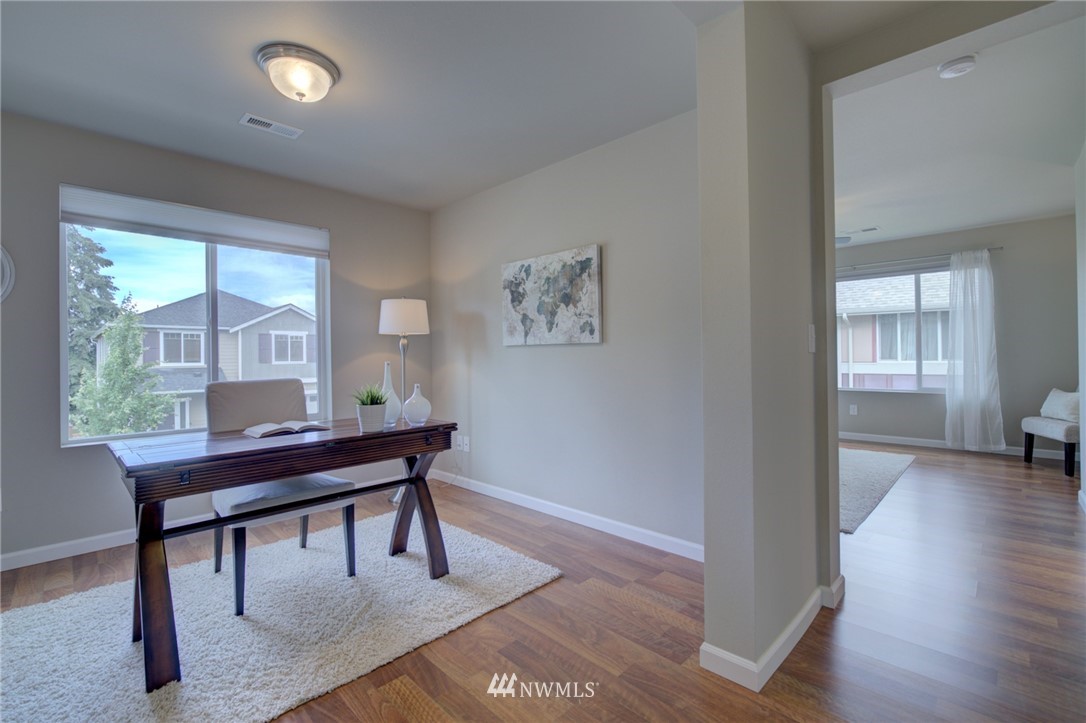 462 Southwest 111th Street Seattle, WA 98146 - Photo 24 of 37 Gallery Image 24