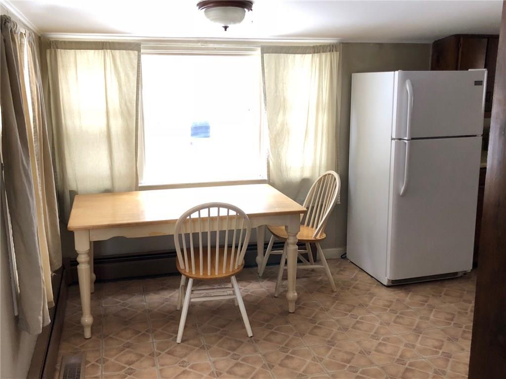121 Meadow Road Raymond, ME 04071 - Photo 7 of 23 Eat-in area