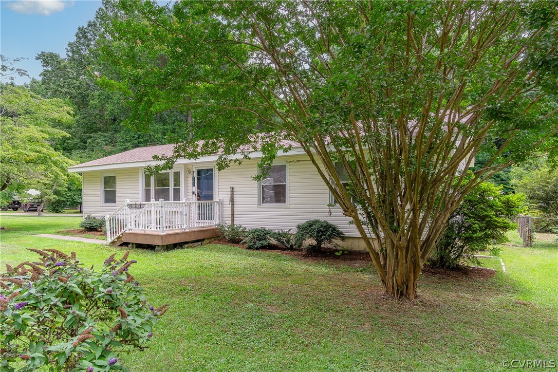 789 Coachpoint Road Hartfield, VA 23071 - Photo 1 of 35 Gallery Image 1