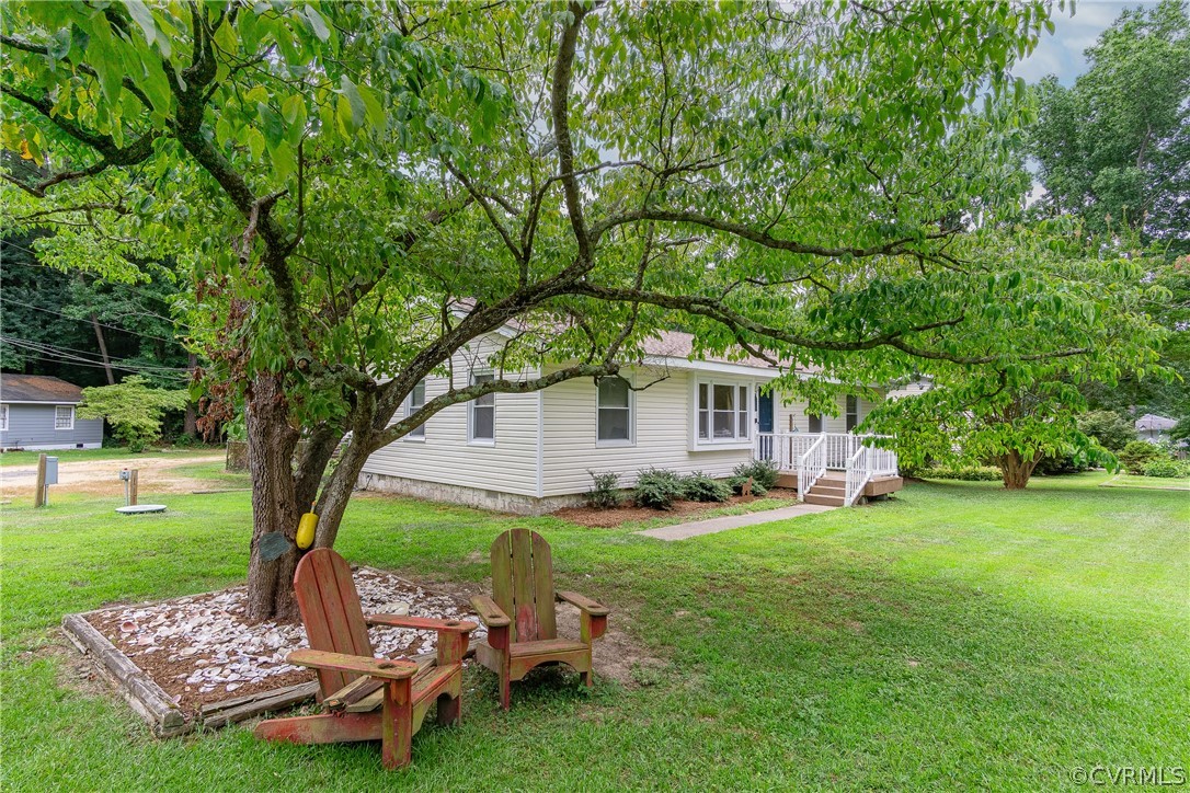 789 Coachpoint Road Hartfield, VA 23071 - Photo 3 of 35 Gallery Image 3