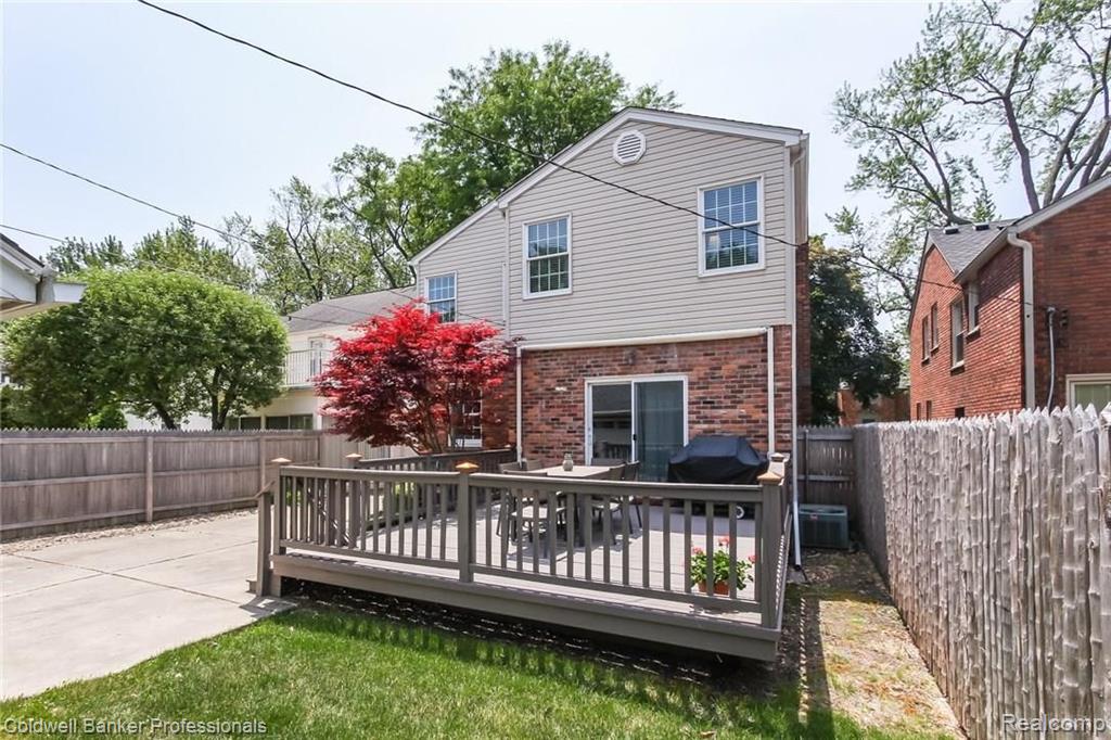 316 Merriweather Road Grosse Pointe Farms, MI 48236 - Photo 40 of 46